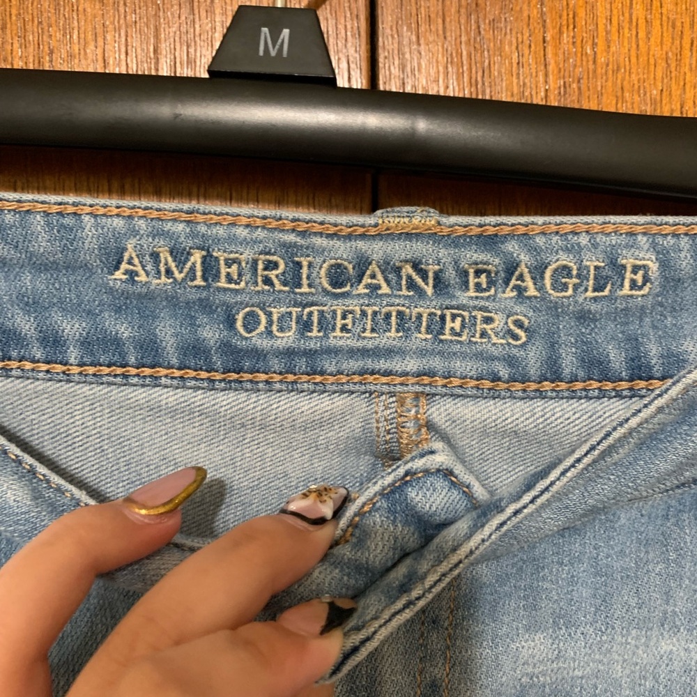 American Eagle Distressed Jean Shorts Size 18 - Picture 5 of 6